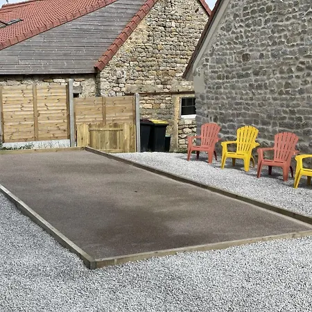 Les Pins Qui Chuchotent *